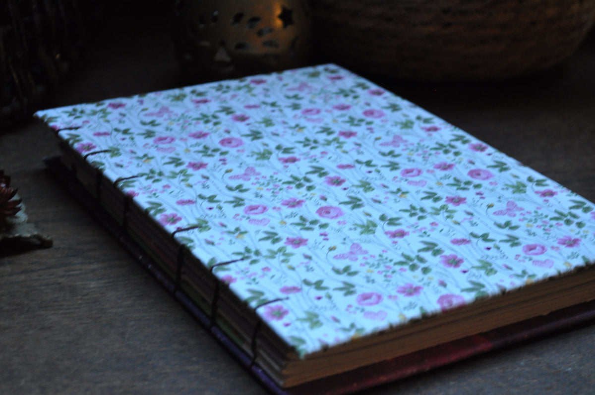 Carnet dessins / peinture / herbier "Lianes de fleurs"