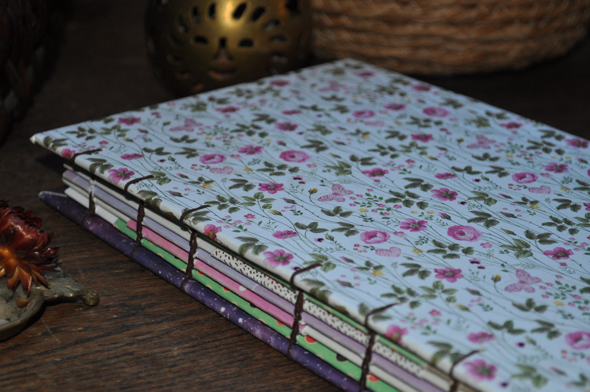 Carnet dessins / peinture / herbier "Lianes de fleurs"